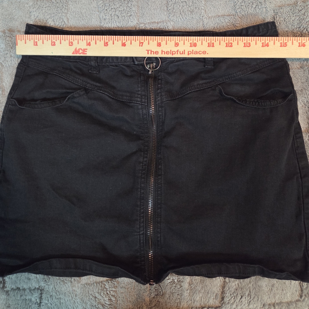 VTG Forever 21 Charcoal Denim Skirt O Zip Front Mini Skirt Casual Y2K Size 28 - Picture 5 of 7